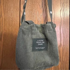 ✨3/$20✨Green Corduroy bag